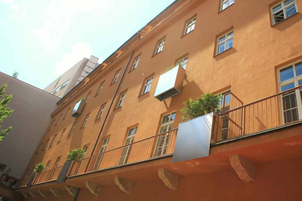 Picasso Apartments Prague Exterior photo
